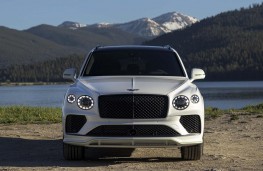 Bentley Bentayga Speed head on